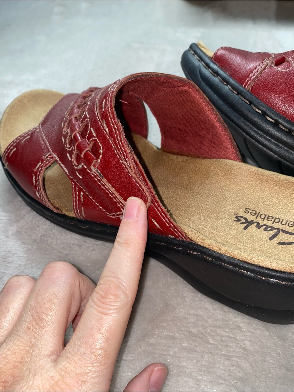 Clarks Lexi Daisy Red leather Sandal Size 7.5 - Picture 6 of 9